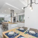 فيلة Aurelia Near Labin For 9 Persons With Heated 60 M2 Pool, Wellness & Kids Playground Veligolji