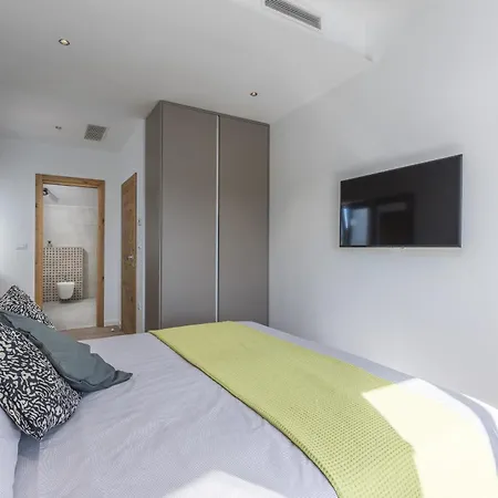 Aurelia Near Labin For 9 Persons With Heated 60 M2 Pool, Wellness & Kids Playground Willa *