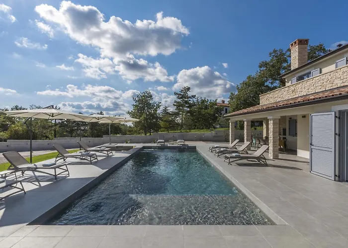 Aurelia Near Labin For 9 Persons With Heated 60 M2 Pool, Wellness & Kids Playground Vila *