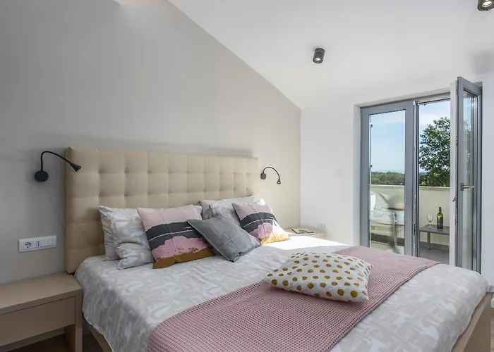 Vila Aurelia Near Labin For 9 Persons With Heated 60 M2 Pool, Wellness & Kids Playground *