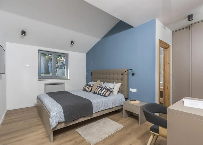 Vila Aurelia Near Labin For 9 Persons With Heated 60 M2 Pool, Wellness & Kids Playground